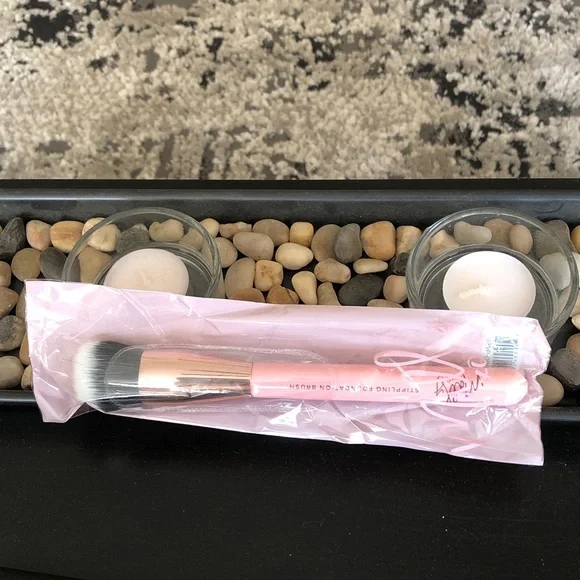 MALLY Full Face Precision Brush (1) ☝🏼 - Picture 9 of 16